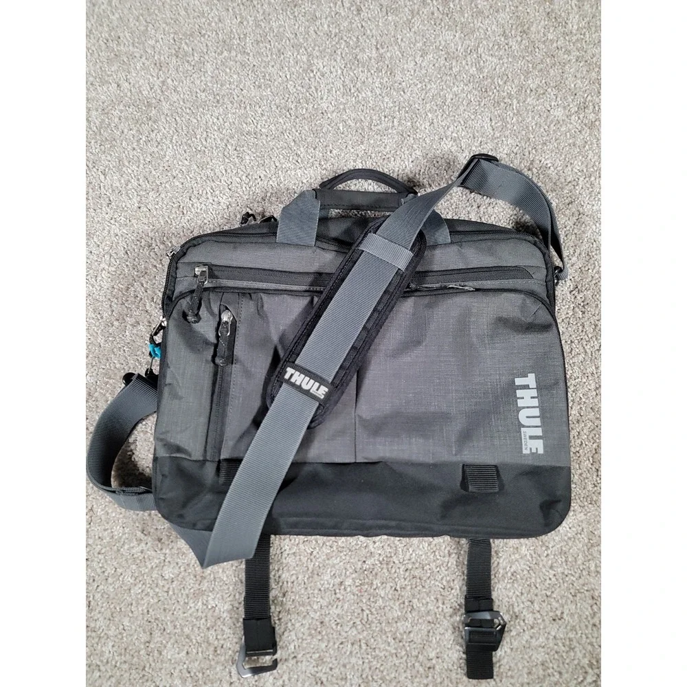 Thule Sweden Messenger Bag Padded Transit Work Crossbody Laptop Gray Cargo Strap